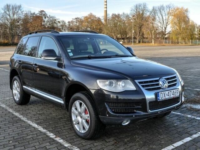 Черный Фольксваген Туарег, объемом двигателя 3 л и пробегом 247 тыс. км за 4500 $, фото 1 на Automoto.ua
