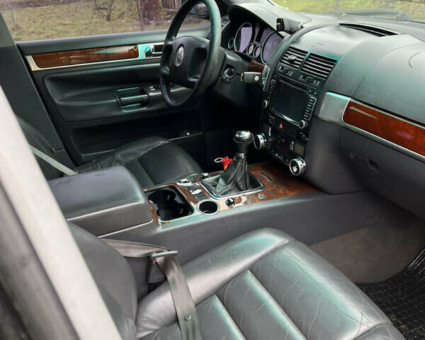 Чорний Фольксваген Туарег, об'ємом двигуна 3.19 л та пробігом 260 тис. км за 5300 $, фото 14 на Automoto.ua