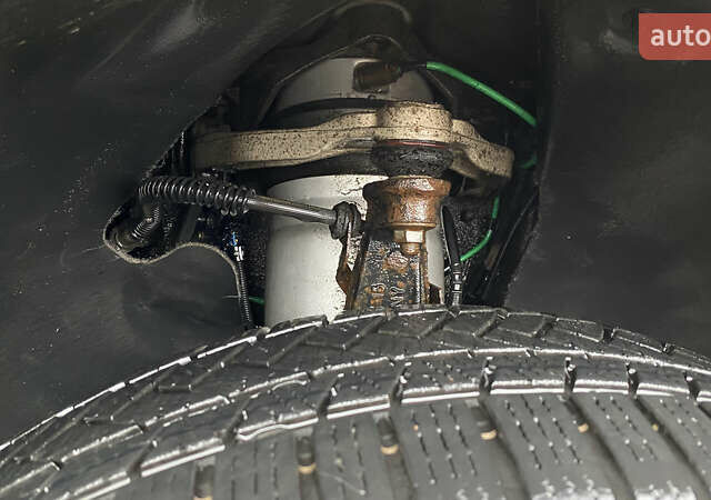 Черный Фольксваген Туарег, объемом двигателя 2.5 л и пробегом 373 тыс. км за 6950 $, фото 14 на Automoto.ua