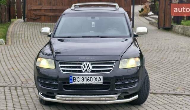 Черный Фольксваген Туарег, объемом двигателя 3.2 л и пробегом 237 тыс. км за 7500 $, фото 3 на Automoto.ua