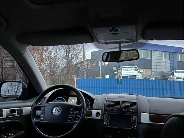 Чорний Фольксваген Туарег, об'ємом двигуна 4.2 л та пробігом 343 тис. км за 5500 $, фото 7 на Automoto.ua