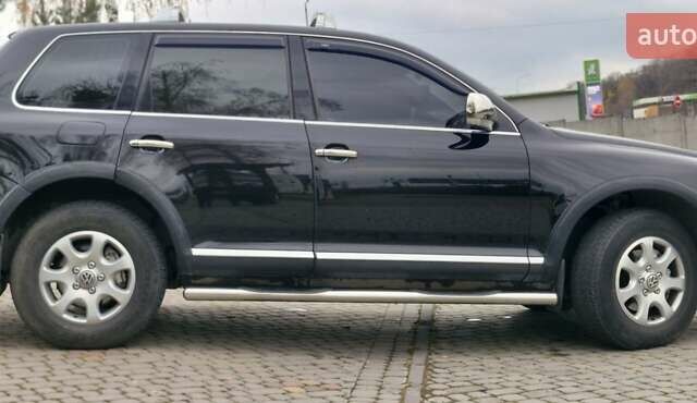 Черный Фольксваген Туарег, объемом двигателя 3.2 л и пробегом 237 тыс. км за 7500 $, фото 5 на Automoto.ua