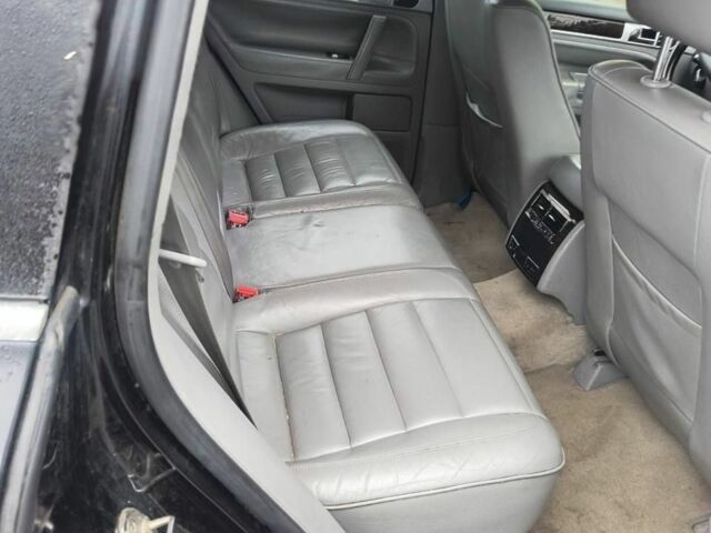 Черный Фольксваген Туарег, объемом двигателя 0 л и пробегом 11 тыс. км за 4500 $, фото 5 на Automoto.ua