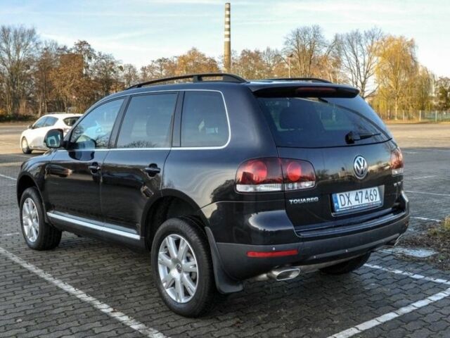Черный Фольксваген Туарег, объемом двигателя 3 л и пробегом 247 тыс. км за 4500 $, фото 2 на Automoto.ua