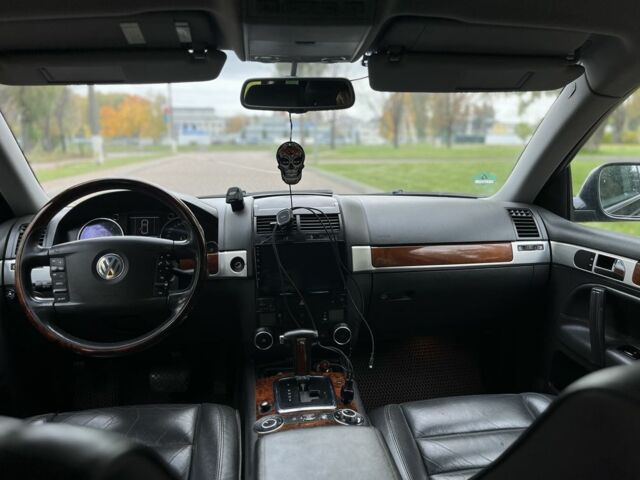 Чорний Фольксваген Туарег, об'ємом двигуна 3.2 л та пробігом 280 тис. км за 5000 $, фото 8 на Automoto.ua