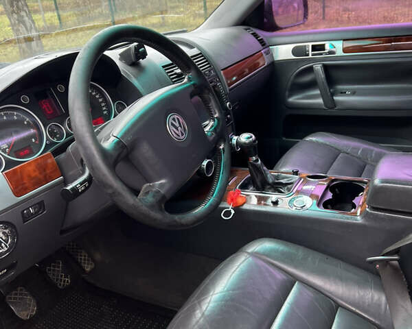 Чорний Фольксваген Туарег, об'ємом двигуна 3.19 л та пробігом 260 тис. км за 5300 $, фото 16 на Automoto.ua