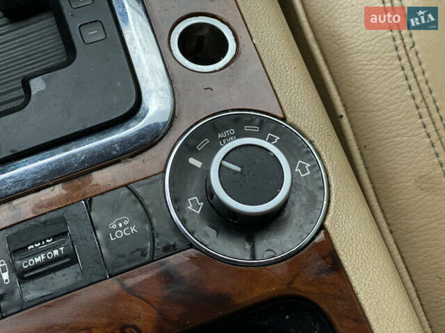 Черный Фольксваген Туарег, объемом двигателя 2.5 л и пробегом 373 тыс. км за 6950 $, фото 58 на Automoto.ua