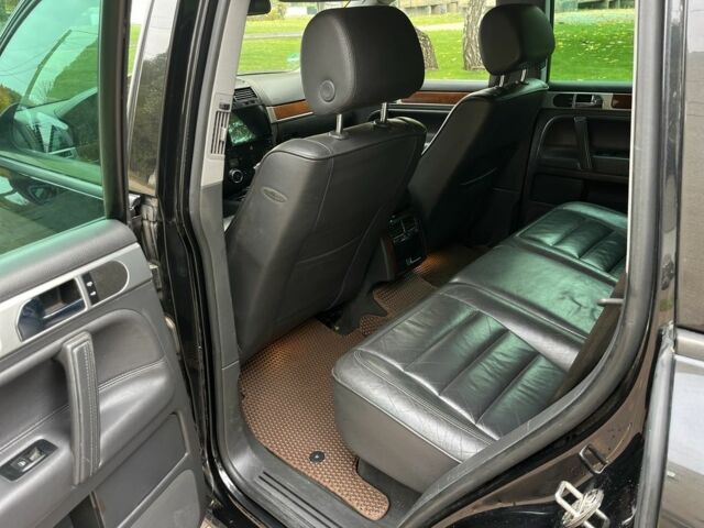 Чорний Фольксваген Туарег, об'ємом двигуна 3.2 л та пробігом 280 тис. км за 5000 $, фото 5 на Automoto.ua