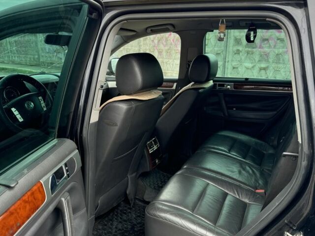 Чорний Фольксваген Туарег, об'ємом двигуна 3.2 л та пробігом 3 тис. км за 4000 $, фото 5 на Automoto.ua