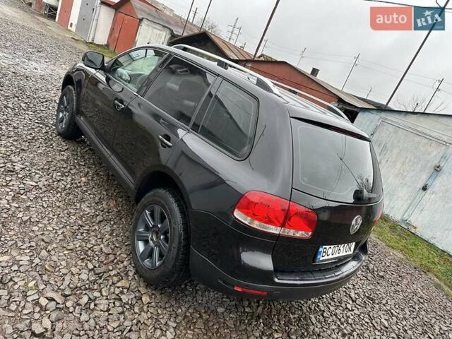 Черный Фольксваген Туарег, объемом двигателя 2.46 л и пробегом 225 тыс. км за 6450 $, фото 6 на Automoto.ua