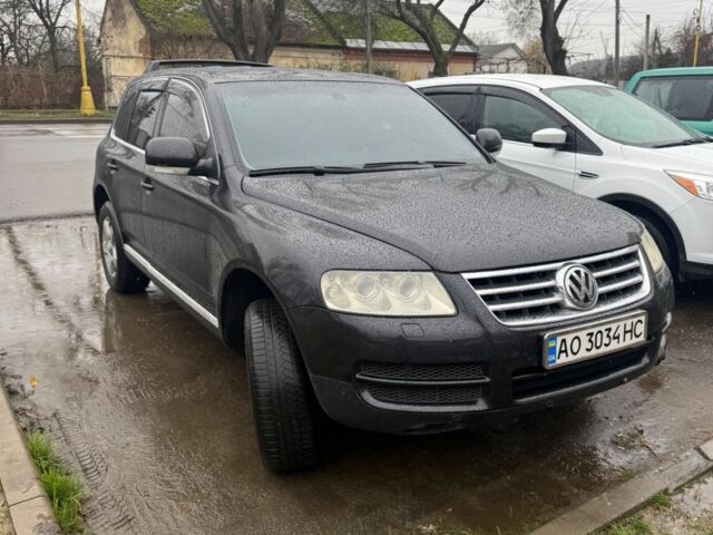 Черный Фольксваген Туарег, объемом двигателя 2.5 л и пробегом 260 тыс. км за 8000 $, фото 10 на Automoto.ua