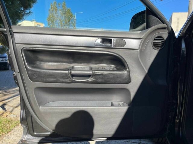 Черный Фольксваген Туарег, объемом двигателя 3.2 л и пробегом 380 тыс. км за 6700 $, фото 7 на Automoto.ua