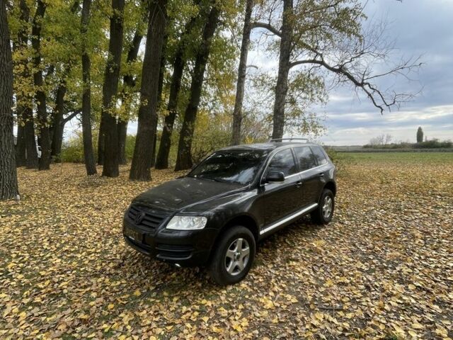 Черный Фольксваген Туарег, объемом двигателя 2.5 л и пробегом 300 тыс. км за 4100 $, фото 2 на Automoto.ua