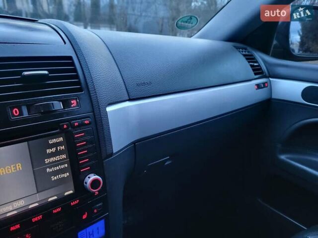Черный Фольксваген Туарег, объемом двигателя 2.46 л и пробегом 266 тыс. км за 8200 $, фото 78 на Automoto.ua