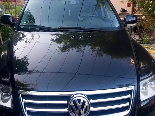 Черный Фольксваген Туарег, объемом двигателя 2.5 л и пробегом 317 тыс. км за 8500 $, фото 2 на Automoto.ua