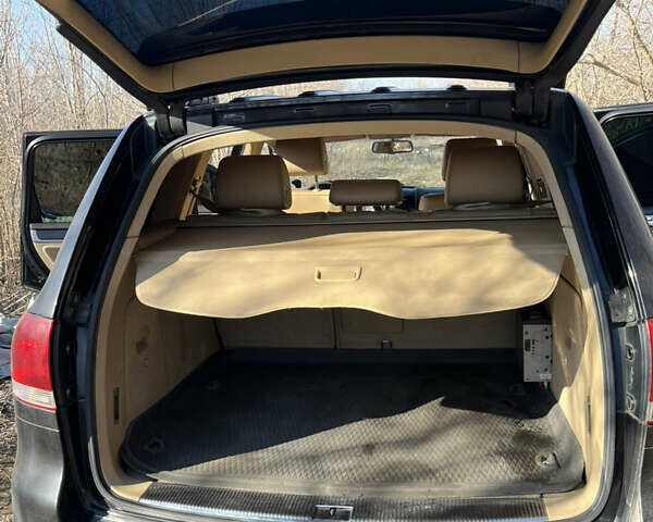 Черный Фольксваген Туарег, объемом двигателя 2.5 л и пробегом 371 тыс. км за 5700 $, фото 6 на Automoto.ua