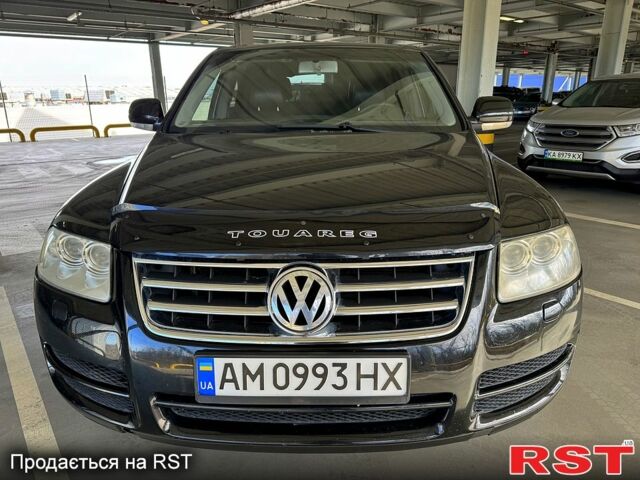 Черный Фольксваген Туарег, объемом двигателя 2.5 л и пробегом 271 тыс. км за 6650 $, фото 1 на Automoto.ua