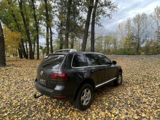 Черный Фольксваген Туарег, объемом двигателя 2.5 л и пробегом 300 тыс. км за 4100 $, фото 4 на Automoto.ua