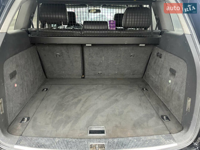 Черный Фольксваген Туарег, объемом двигателя 2.46 л и пробегом 221 тыс. км за 6700 $, фото 8 на Automoto.ua