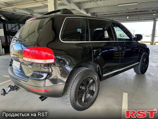 Черный Фольксваген Туарег, объемом двигателя 2.5 л и пробегом 271 тыс. км за 6650 $, фото 4 на Automoto.ua