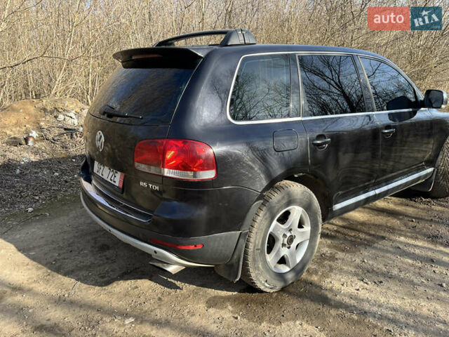 Черный Фольксваген Туарег, объемом двигателя 2.5 л и пробегом 371 тыс. км за 5700 $, фото 4 на Automoto.ua