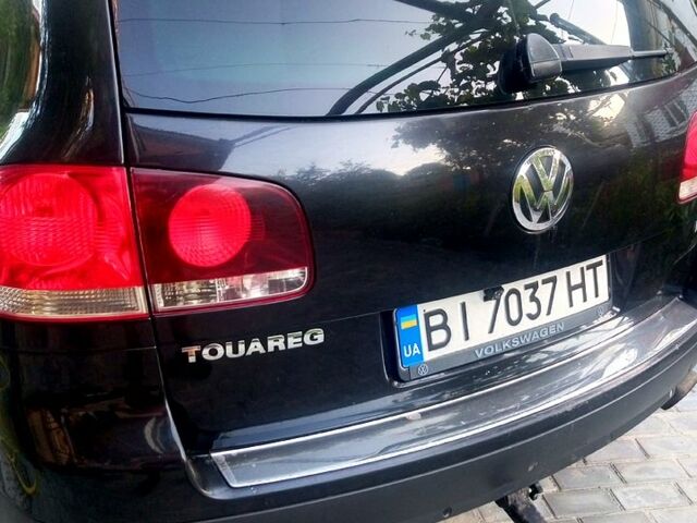 Черный Фольксваген Туарег, объемом двигателя 2.5 л и пробегом 317 тыс. км за 8500 $, фото 3 на Automoto.ua