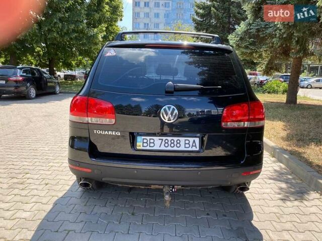 Черный Фольксваген Туарег, объемом двигателя 3.2 л и пробегом 380 тыс. км за 8000 $, фото 3 на Automoto.ua