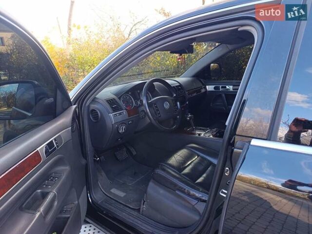 Черный Фольксваген Туарег, объемом двигателя 2.5 л и пробегом 333 тыс. км за 8200 $, фото 10 на Automoto.ua