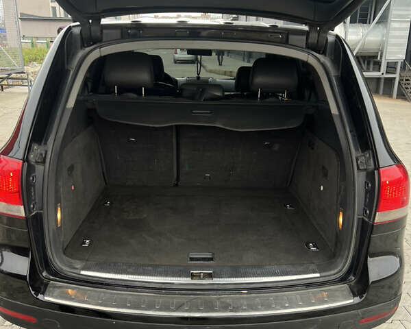 Черный Фольксваген Туарег, объемом двигателя 2.5 л и пробегом 427 тыс. км за 7700 $, фото 24 на Automoto.ua