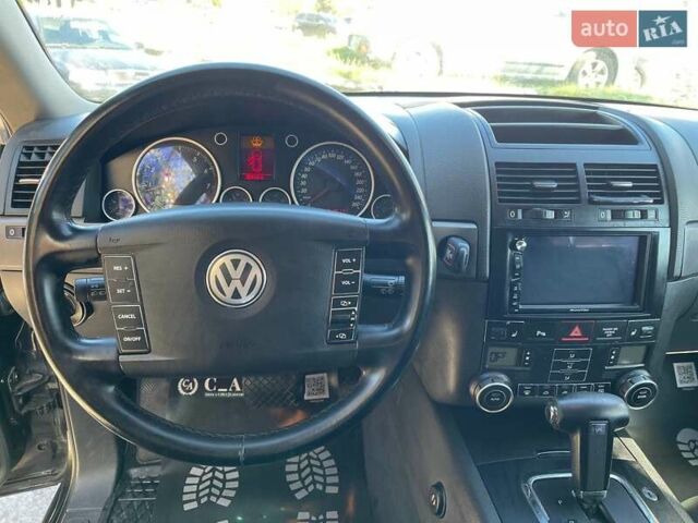 Черный Фольксваген Туарег, объемом двигателя 3.19 л и пробегом 381 тыс. км за 6700 $, фото 11 на Automoto.ua