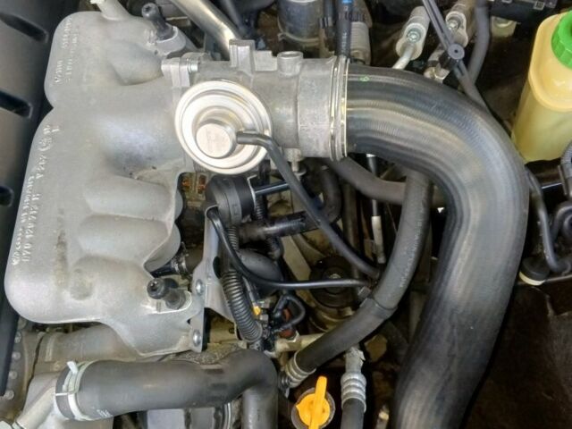 Чорний Фольксваген Туарег, об'ємом двигуна 2 л та пробігом 380 тис. км за 5460 $, фото 6 на Automoto.ua