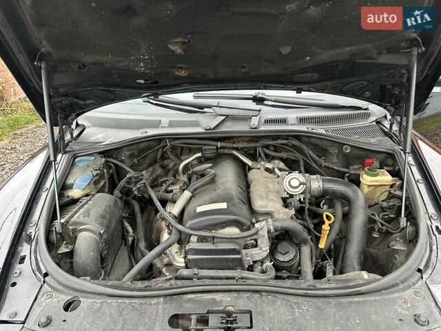 Черный Фольксваген Туарег, объемом двигателя 2.46 л и пробегом 225 тыс. км за 6450 $, фото 36 на Automoto.ua