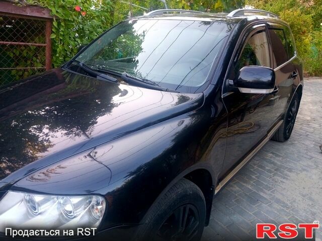 Черный Фольксваген Туарег, объемом двигателя 2.5 л и пробегом 317 тыс. км за 8500 $, фото 6 на Automoto.ua