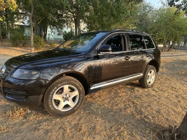 Черный Фольксваген Туарег, объемом двигателя 2.5 л и пробегом 319 тыс. км за 5500 $, фото 5 на Automoto.ua