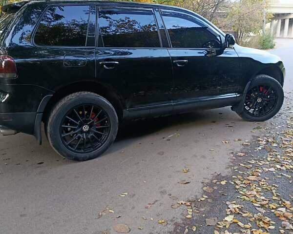 Черный Фольксваген Туарег, объемом двигателя 3.2 л и пробегом 210 тыс. км за 8700 $, фото 13 на Automoto.ua