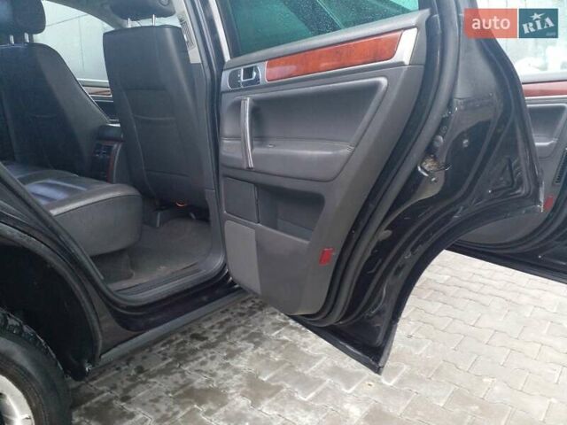 Чорний Фольксваген Туарег, об'ємом двигуна 2.5 л та пробігом 400 тис. км за 8600 $, фото 21 на Automoto.ua