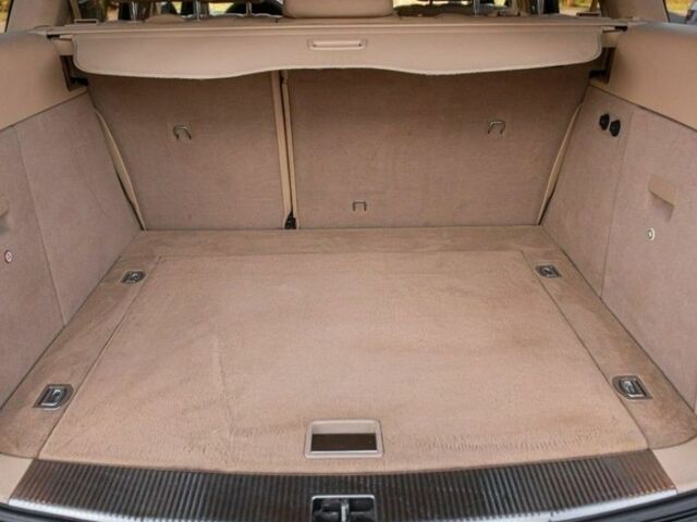 Черный Фольксваген Туарег, объемом двигателя 3 л и пробегом 266 тыс. км за 4350 $, фото 13 на Automoto.ua