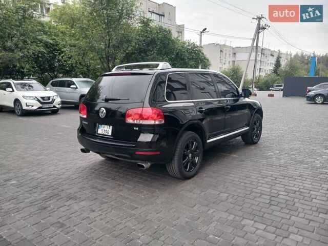 Черный Фольксваген Туарег, объемом двигателя 3.2 л и пробегом 280 тыс. км за 7700 $, фото 7 на Automoto.ua