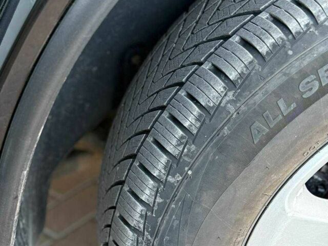 Чорний Фольксваген Туарег, об'ємом двигуна 2.5 л та пробігом 300 тис. км за 4900 $, фото 6 на Automoto.ua