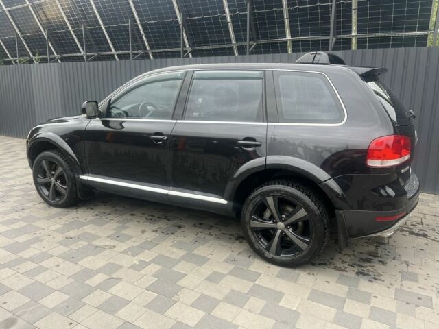 Черный Фольксваген Туарег, объемом двигателя 4.2 л и пробегом 250 тыс. км за 9999 $, фото 3 на Automoto.ua