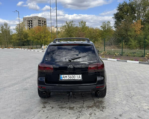 Черный Фольксваген Туарег, объемом двигателя 2.97 л и пробегом 316 тыс. км за 8500 $, фото 8 на Automoto.ua