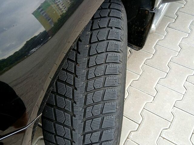 Черный Фольксваген Туарег, объемом двигателя 3.2 л и пробегом 303 тыс. км за 8950 $, фото 9 на Automoto.ua