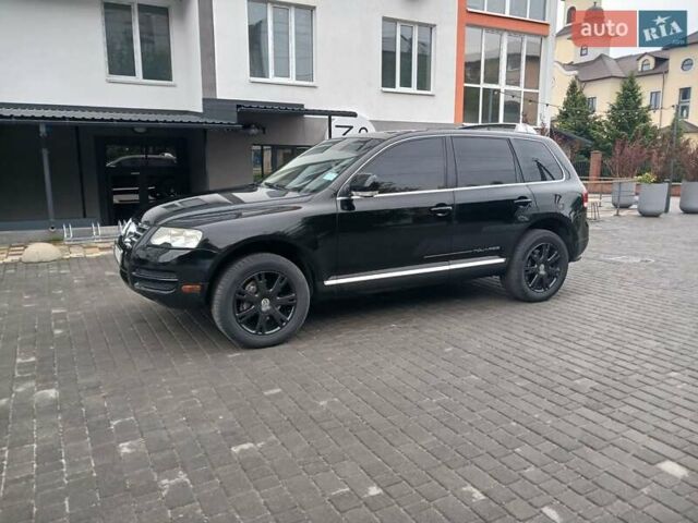 Черный Фольксваген Туарег, объемом двигателя 3.2 л и пробегом 280 тыс. км за 7700 $, фото 15 на Automoto.ua