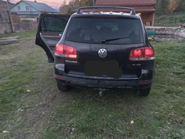 Черный Фольксваген Туарег, объемом двигателя 0 л и пробегом 281 тыс. км за 4500 $, фото 1 на Automoto.ua
