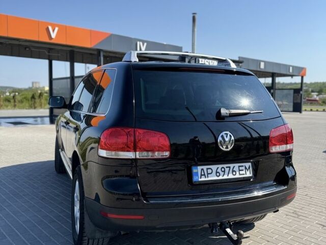 Черный Фольксваген Туарег, объемом двигателя 3 л и пробегом 270 тыс. км за 9990 $, фото 4 на Automoto.ua