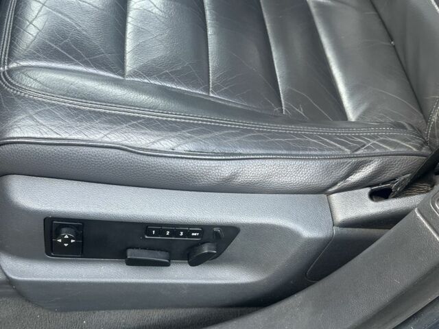 Чорний Фольксваген Туарег, об'ємом двигуна 3 л та пробігом 326 тис. км за 4800 $, фото 10 на Automoto.ua