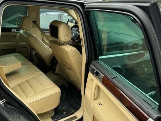 Черный Фольксваген Туарег, объемом двигателя 0 л и пробегом 111 тыс. км за 4000 $, фото 13 на Automoto.ua