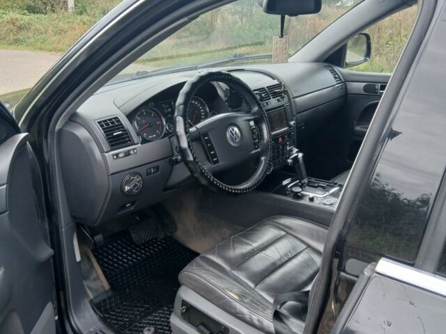 Черный Фольксваген Туарег, объемом двигателя 3 л и пробегом 408 тыс. км за 10500 $, фото 10 на Automoto.ua