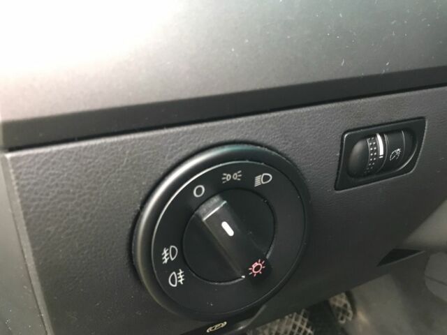 Черный Фольксваген Туарег, объемом двигателя 3 л и пробегом 212 тыс. км за 8555 $, фото 9 на Automoto.ua