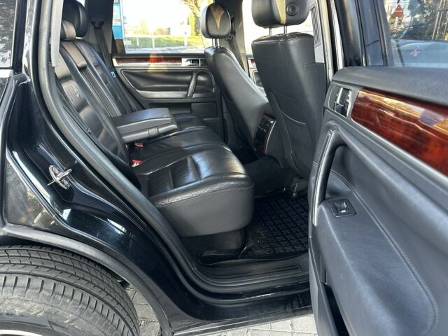 Чорний Фольксваген Туарег, об'ємом двигуна 2.5 л та пробігом 340 тис. км за 8900 $, фото 10 на Automoto.ua